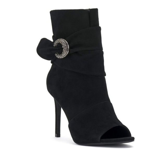 🖤🔹️Vince Camuto🔹️ Womens ANTAYA Suede Peep Toe Ankle Booties Shoes - Picture 1 of 6